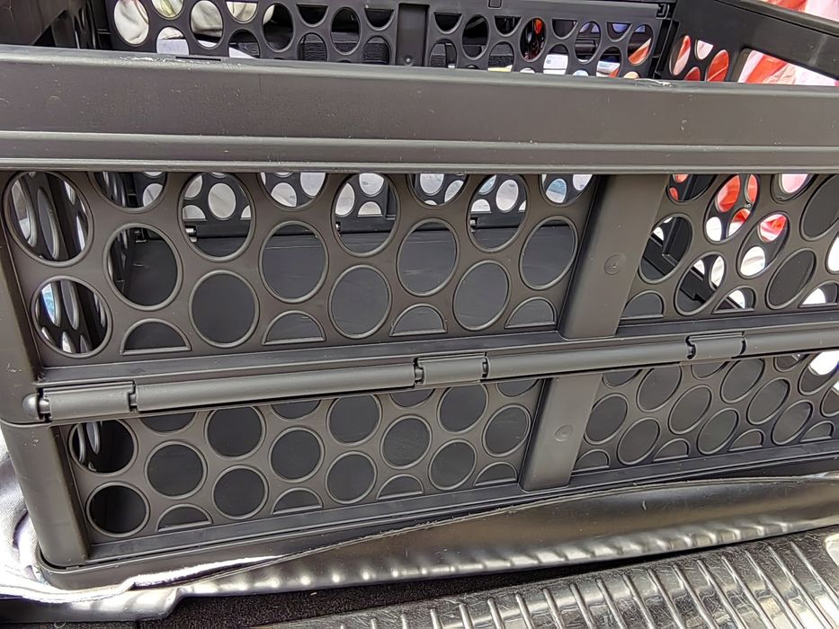 Продавам оригинални сгъваеми касетки Мерцедес