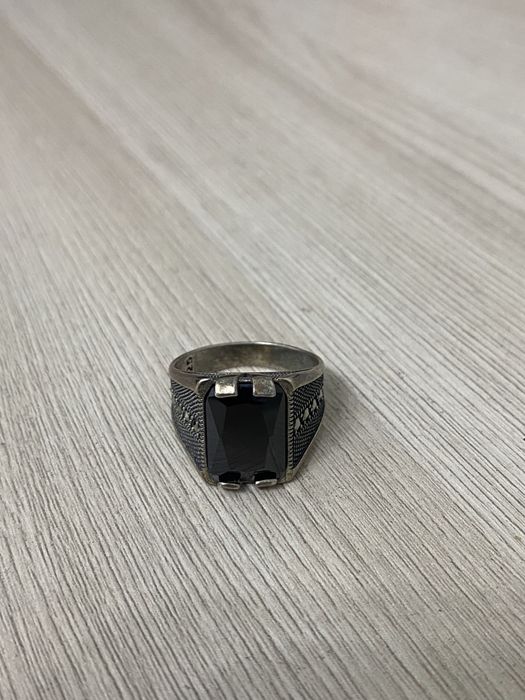 Продам перстень новую серебро 925