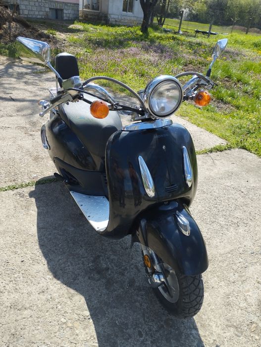 Скутер honda schadow 50