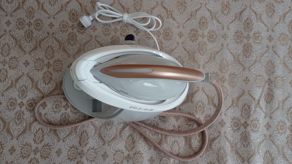 Парогенератор Phillips Perfect Care 7000