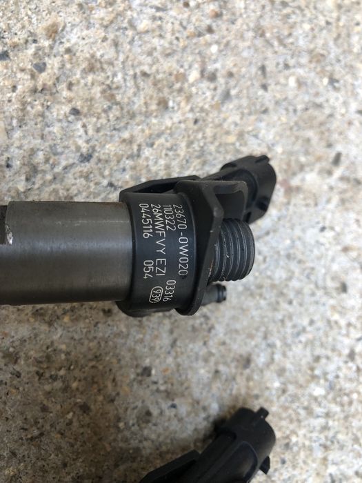 Дюзи за тойота аурис/Auris 1.4D4D 90кс DENSO 23670–0W020