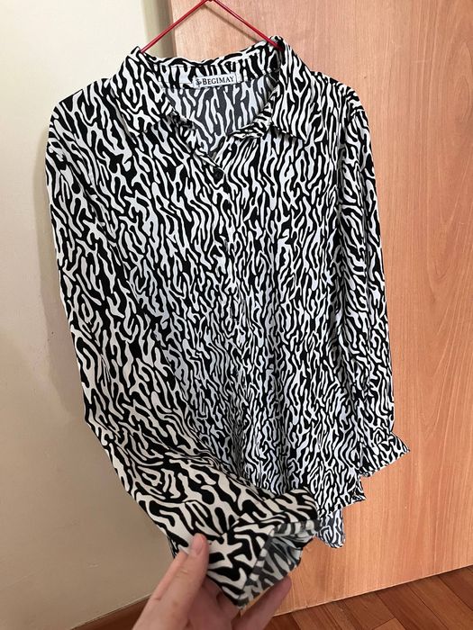 Продам блузки для девушек