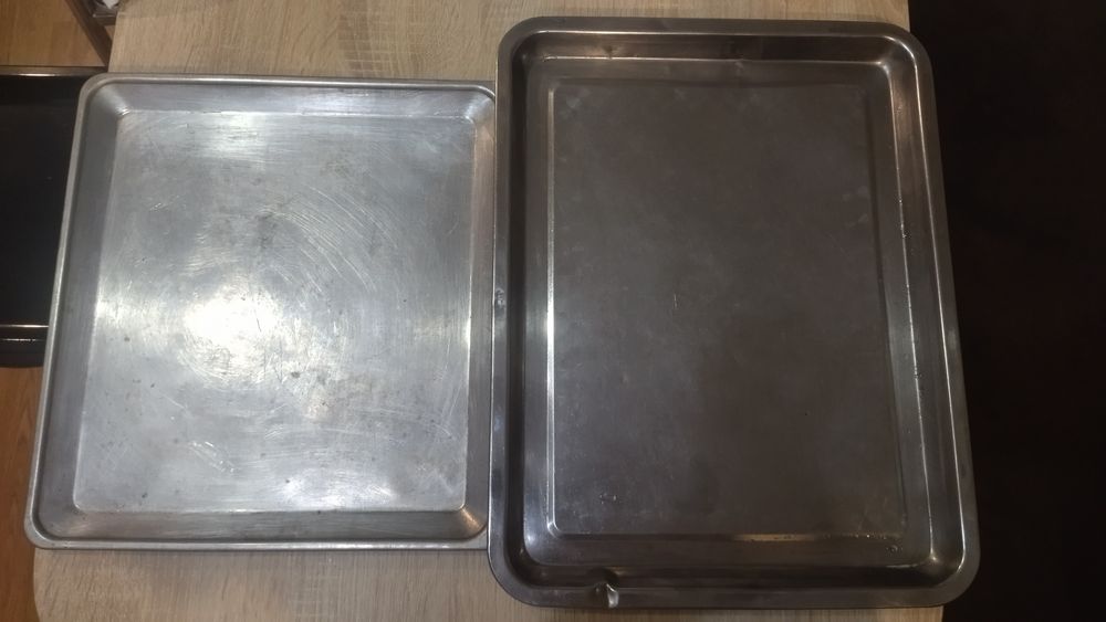 Продам противни недорого