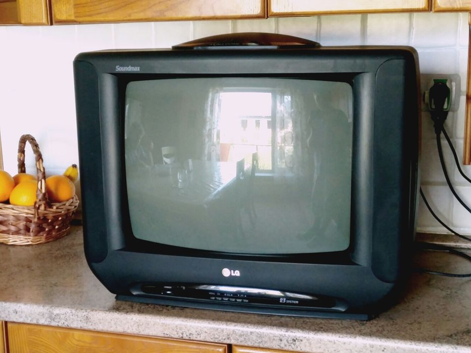 Приемник Контата и Телевизоры  LG диагональ 51