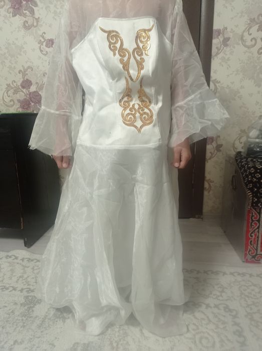 Национальные платья