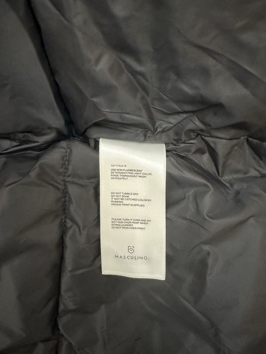 Продам новую куртку Masculino