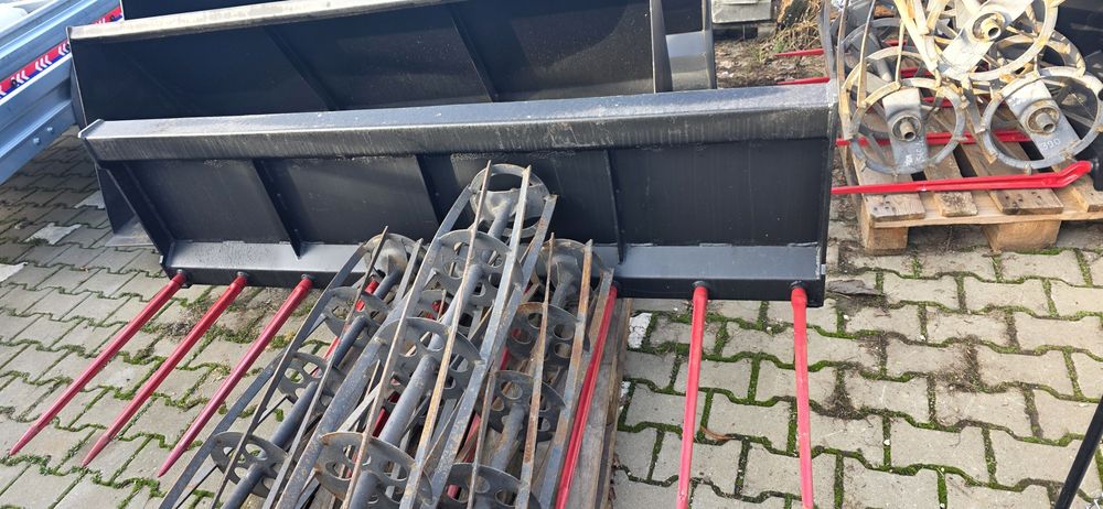 Furca gunoi completa la 1.2 m preț 3000 lei cu tepuse la 0.80 m si la