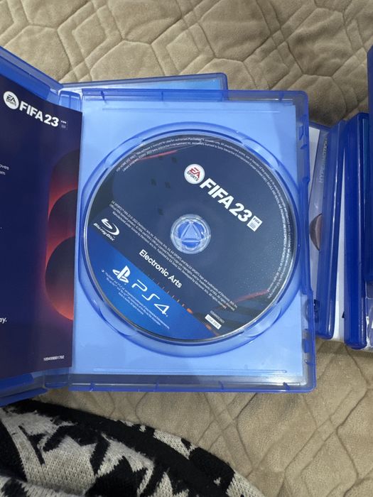 Диски на PS4 можно и на PS 5