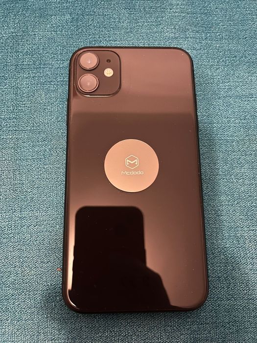 Vand Iphone 11 black 128gb garantie RO