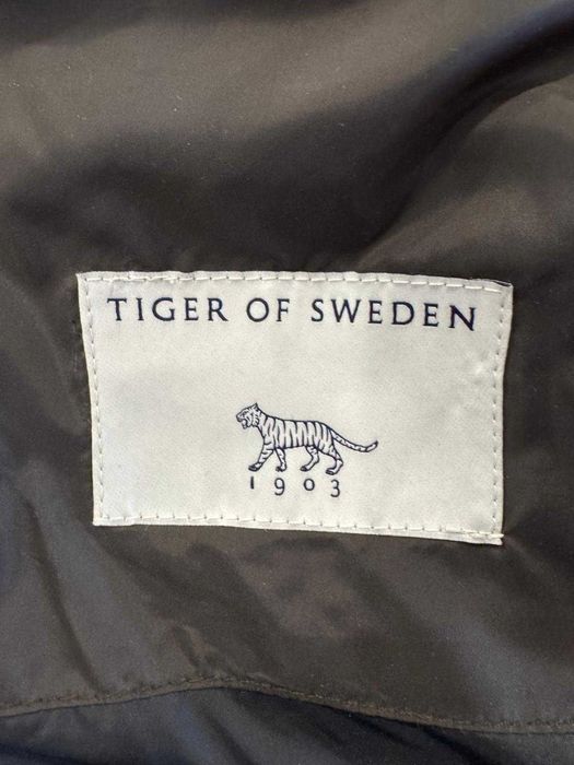geaca Tiger of Sweden 62/1B