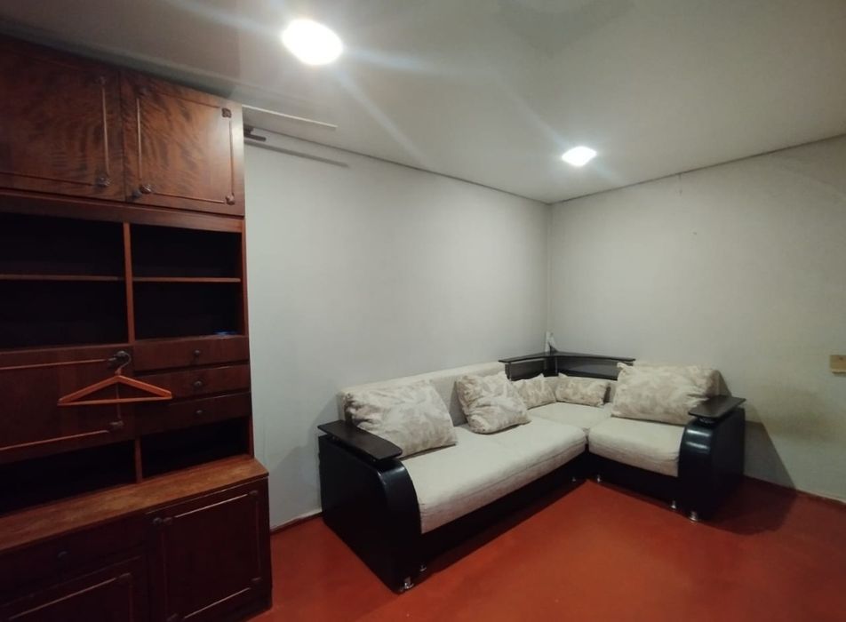 Сдам 1комн кв 90 тыс + комм.ус + договор.Р-н Спутника - Ansicht 6