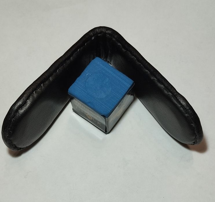 Держатель для бильярдного мела