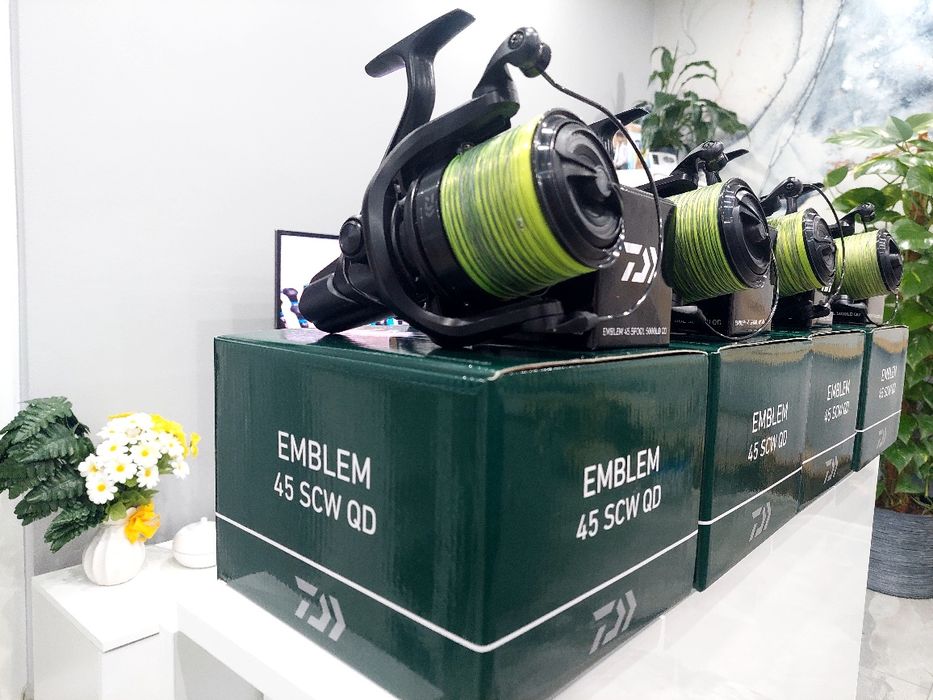 Mulinete Daiwa Emblem 45