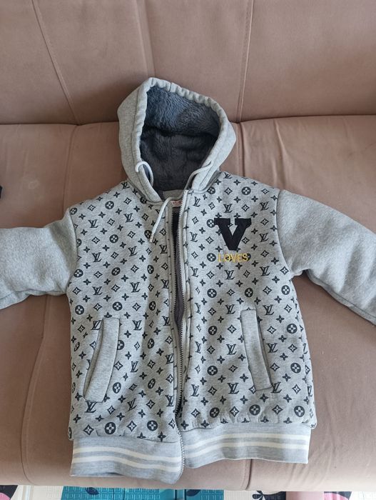 Продаю комбинезон
