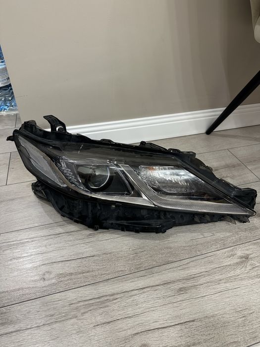 Фары на камри 70