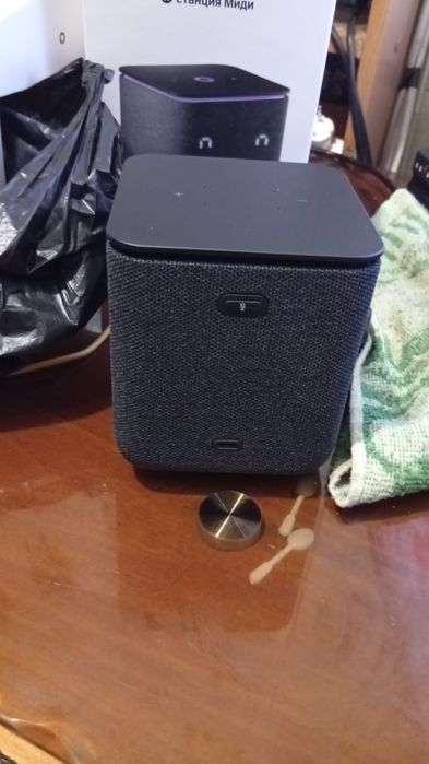 Продам колонку яндекс Алиса