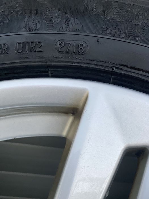 Jante vw 17  B7,B8 cu anvelope iarna 215/55/17