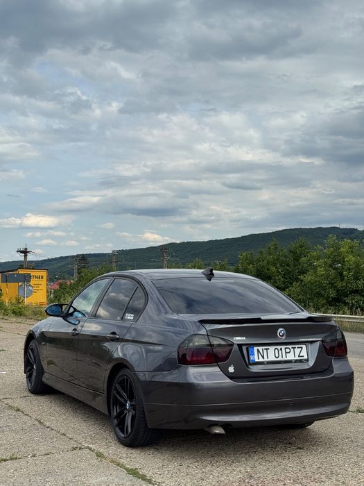Se vinde Bmw E90 320D