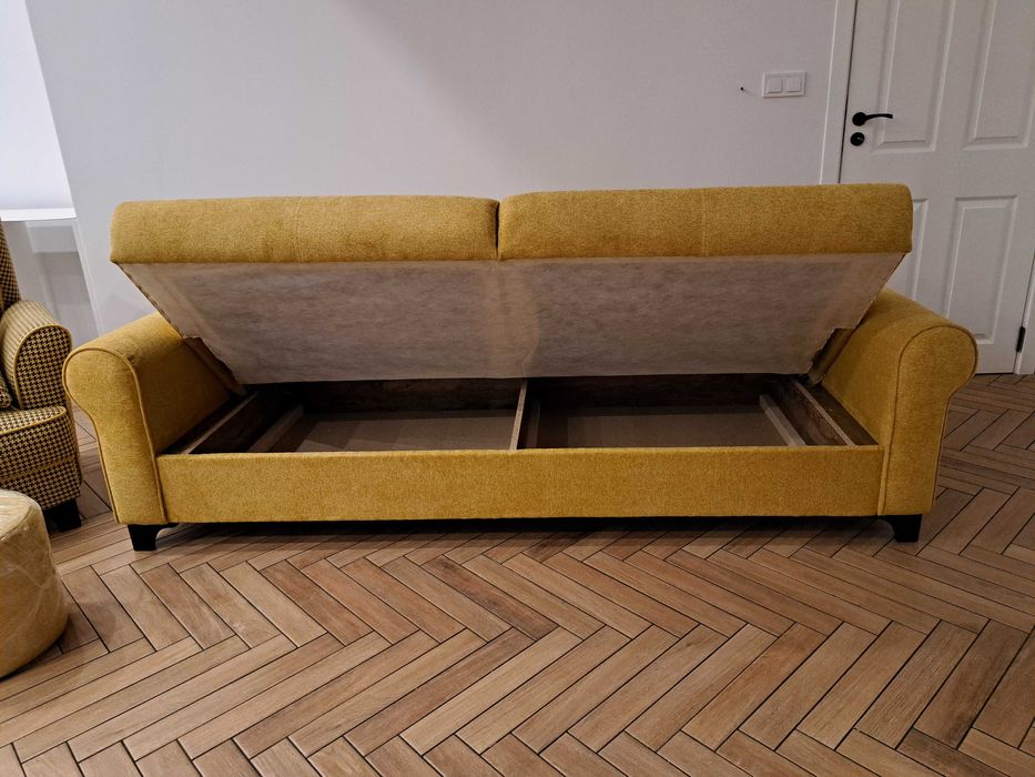 НОВ Диван с две кресла и две табуретки.