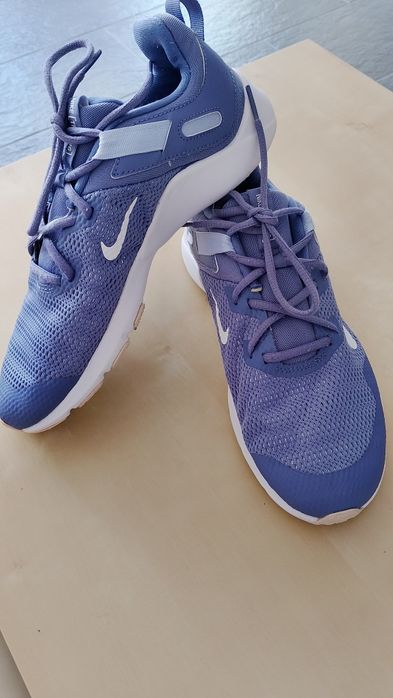 Nike mărimea 40,5
