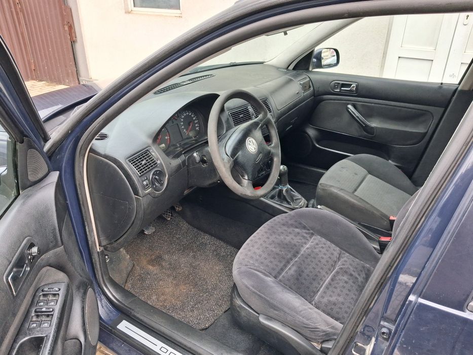 Vand golf 4 din 2004