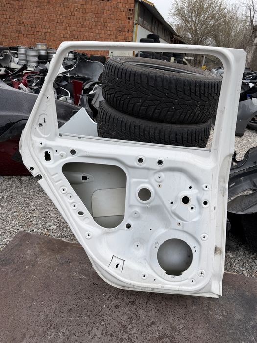 Врата Seat Leon 4 2013 год.-