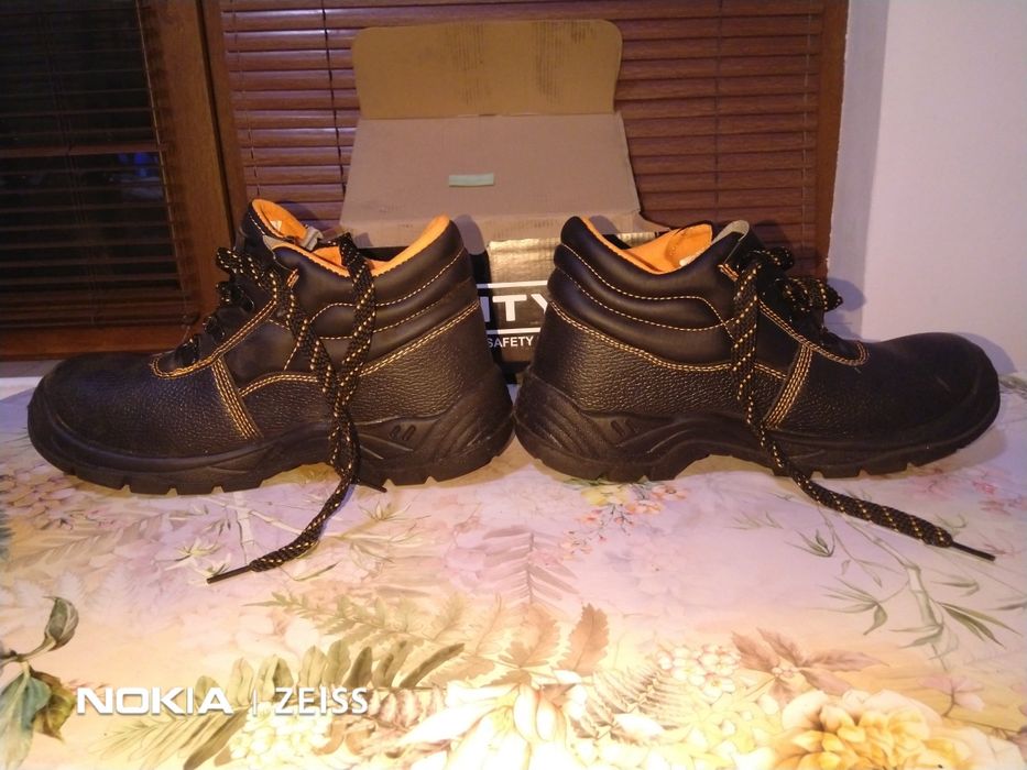 Работни обувки зимни