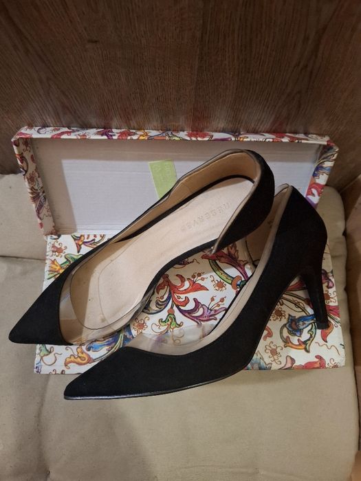 Дамски обувки нови или в отлично състояние