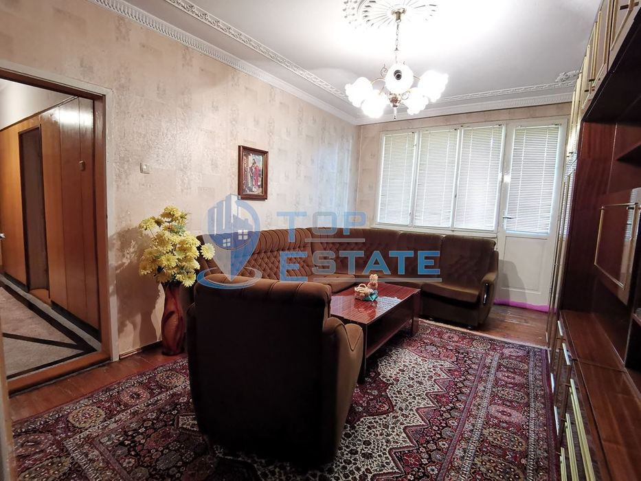 Многостаен тухлен апартамент с локално парно в централната част на гр