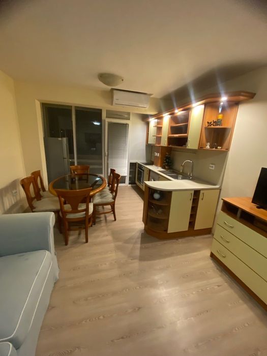 Дава се под наем Двустаен апартамент в Варна, Гранд Мол Варна - 50 кв.м за 408 € - Снимка #3