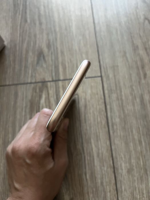 Продается iPhone 8 128 гб рабочий