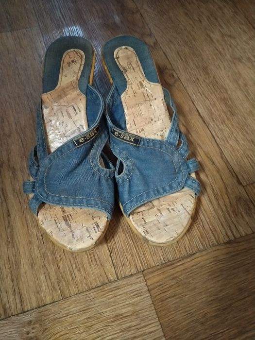 Летняя женская обувь