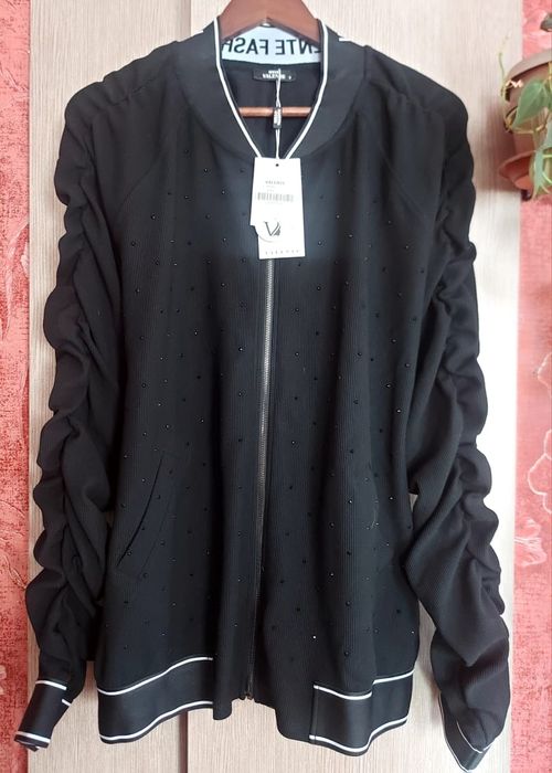 Продам новые брюки и бомбер