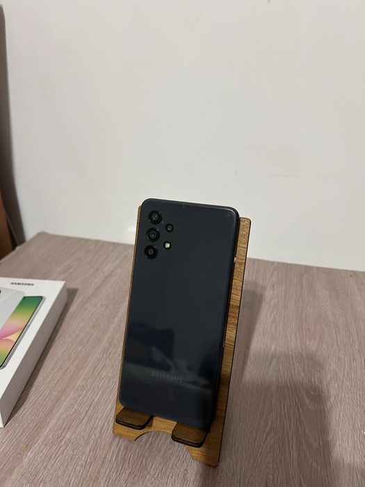 Samsung a32, 128 gb stocare ,4 gb ram