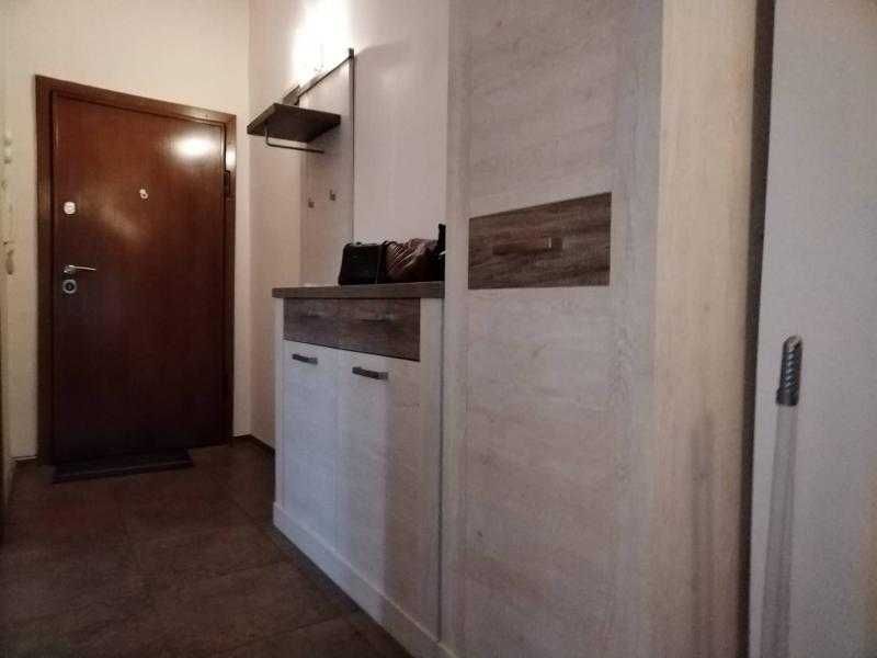 Дава се под наем Двустаен апартамент в Бургас, Център - 60 кв.м за 408 € - Снимка #3