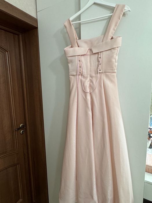 Платье от бренда Bergamo.kzz