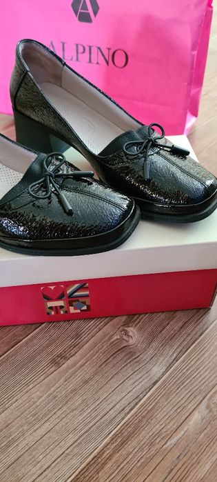 Продам туфли новые !