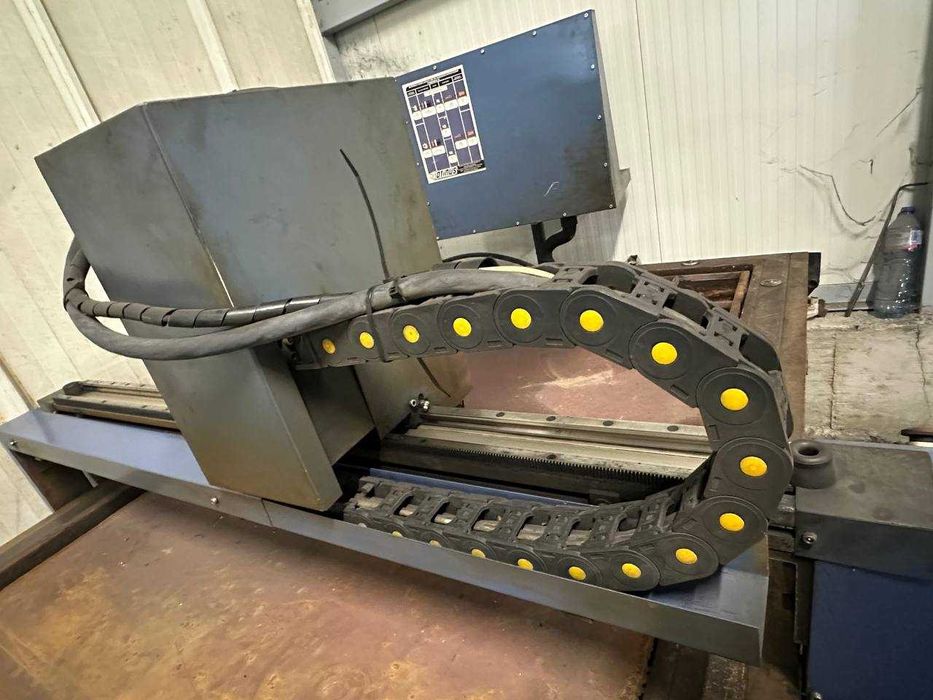 CNC плазмена машина за рязане на метал