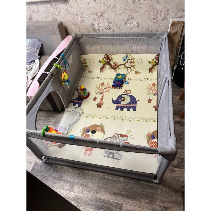 Кошара за игра с отвор