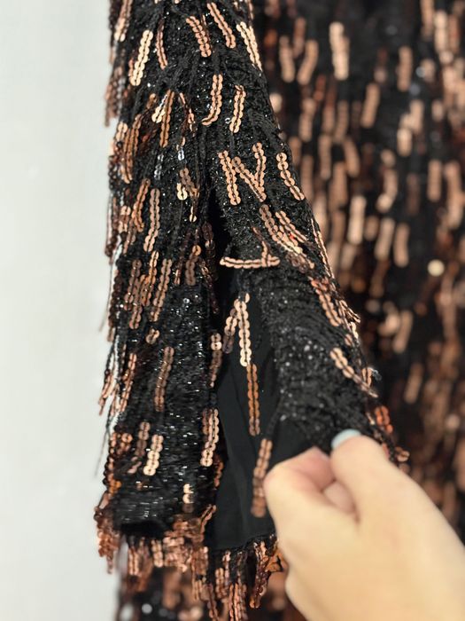 Нова рокля ZARA в кафеви паети