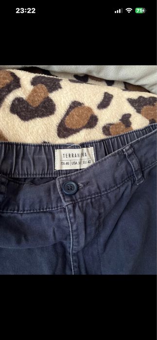 Pantaloni scurti pentru barbati