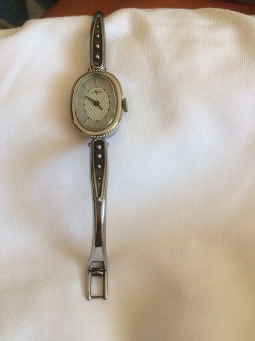 Женские часы « Луч»