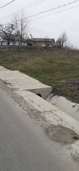 Teren intravilan de vânzare în Salcea