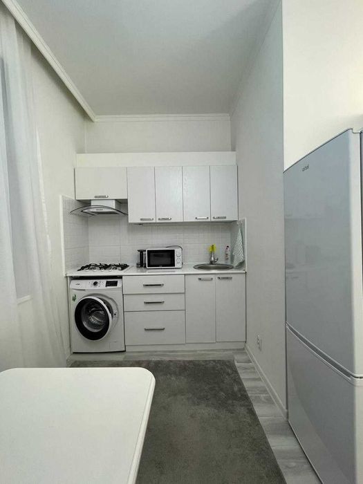 ул.Нукус напр ЖК Инфинити 1(2)-комн 4/4 30 м² ремонт меб/тех арендатор