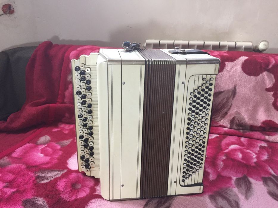 Продам баян Тульский