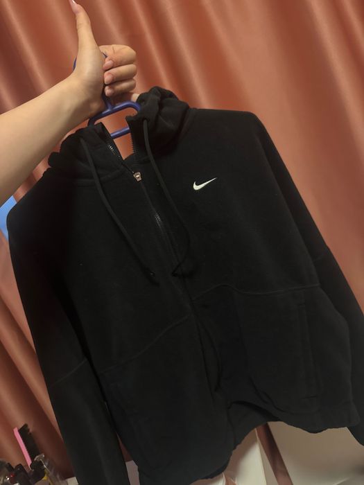 Черна горница Nike