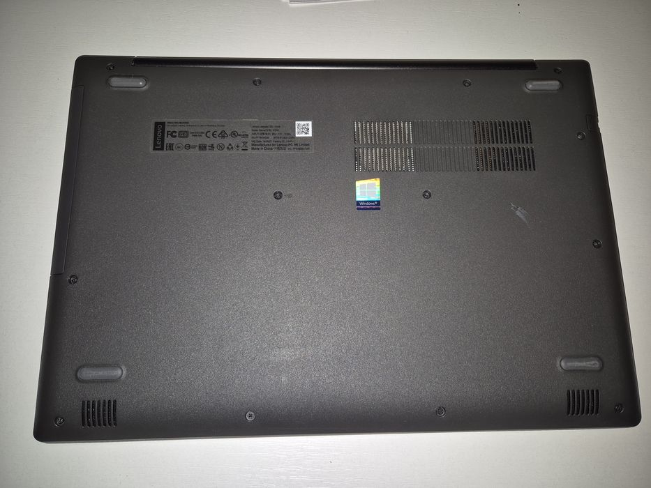 Lenovo ideapad 330-15IKB
