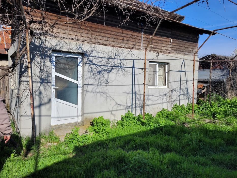 Casă de vânzare în Brătășanca