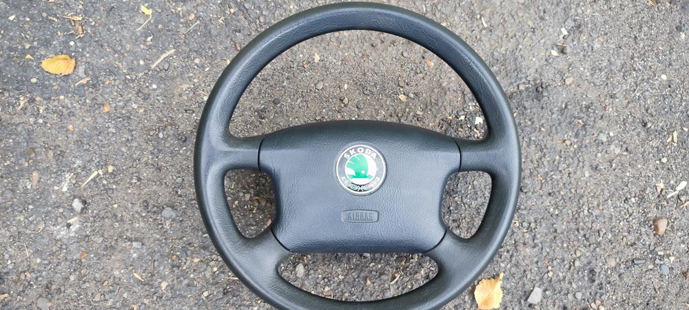 Volan Skoda 4 spite cu  Airbag