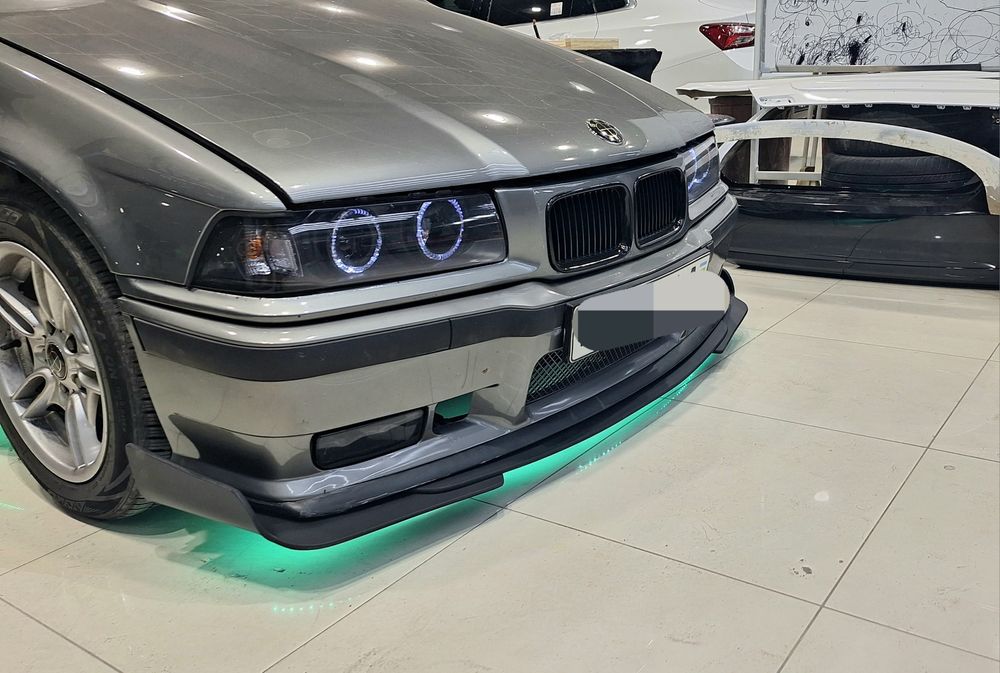 Обвес BMW e36. На перед бампер и Зад бампер.